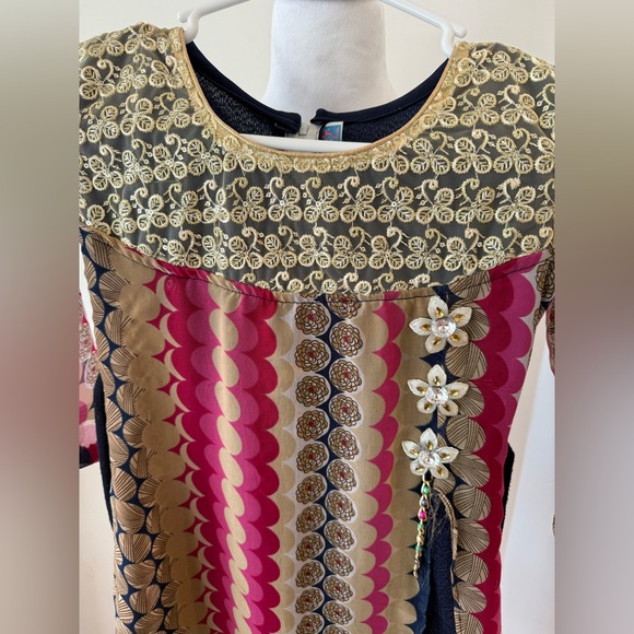 Girls Embroidered Dress, Size 7/8 - Picture 3 of 7